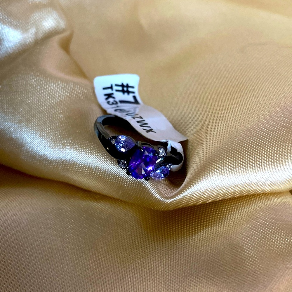 🛑Final price drop🛑 Black TKS Ring